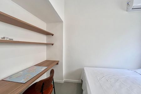 Apartamento para alugar com 316m², 4 quartos e 1 vaga Apartamento para alugar com 316m², 4 quartos e 1 vagaQuarto de Serviço de