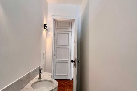 Apartamento para alugar com 316m², 4 quartos e 1 vaga Apartamento para alugar com 316m², 4 quartos e 1 vagaLavabo