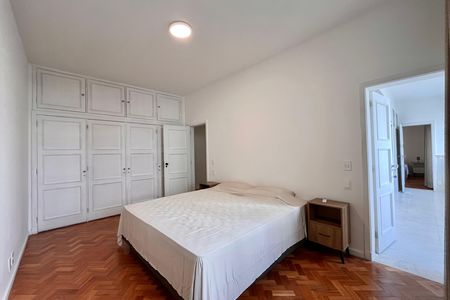 Apartamento para alugar com 316m², 4 quartos e 1 vaga Apartamento para alugar com 316m², 4 quartos e 1 vagaQuarto 2