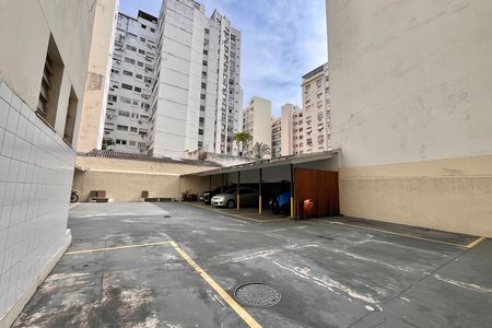 Apartamento para alugar com 316m², 4 quartos e 1 vaga Apartamento para alugar com 316m², 4 quartos e 1 vagaGaragem