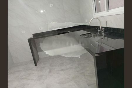 Casa à venda com 3 quartos, 106m² em Jardim Alzira, São Paulo