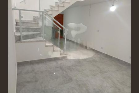 Casa à venda com 3 quartos, 106m² em Jardim Alzira, São Paulo