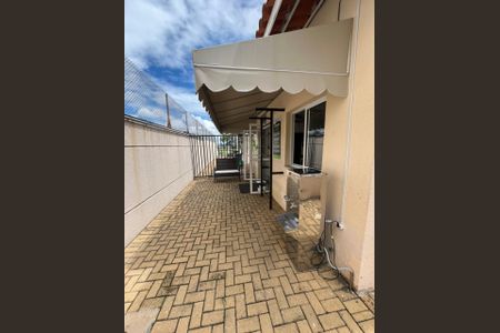 Apartamento à venda com 47m², 2 quartos e 1 vaga Apartamento à venda com 47m², 2 quartos e 1 vagaÁrea externa