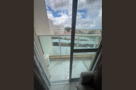 Apartamento à venda com 47m², 2 quartos e 1 vaga Apartamento à venda com 47m², 2 quartos e 1 vagaVaranda