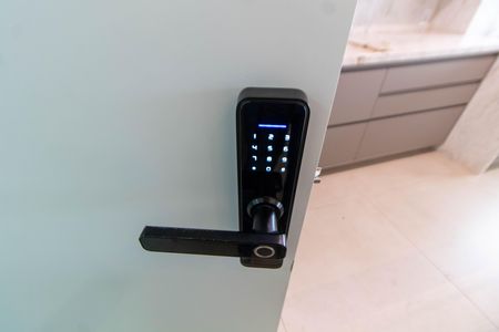 Apartamento para alugar com 67m², 2 quartos e 1 vaga Apartamento para alugar com 67m², 2 quartos e 1 vagaFECHADURA ELETRÔNICA