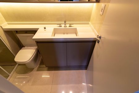 Apartamento para alugar com 67m², 2 quartos e 1 vaga Apartamento para alugar com 67m², 2 quartos e 1 vagaBANHEIRO DA SUITE