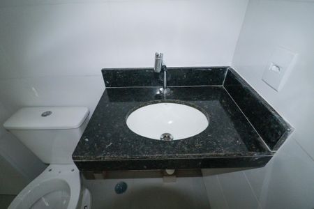 Apartamento para alugar com 40m², 2 quartos e sem vaga Apartamento para alugar com 40m², 2 quartos e sem vagaBanheiro