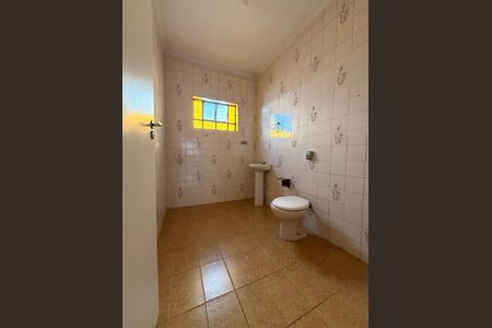 Banheiro de casa à venda com 3 quartos, 140m² em Vila Oratorio, São Paulo