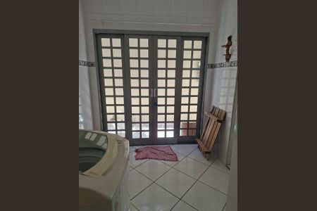 Casa à venda com 250m², 3 quartos e 1 vagaFoto 35