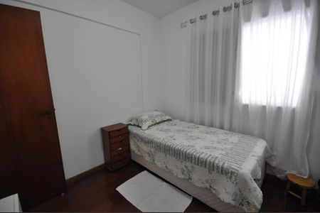Apartamento à venda com 68m², 2 quartos e 1 vagaQuarto 2