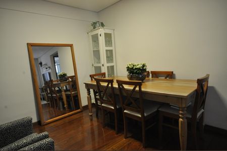 Apartamento à venda com 68m², 2 quartos e 1 vagaSala