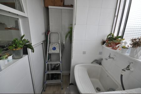 Apartamento à venda com 68m², 2 quartos e 1 vagaÁrea de Serviço