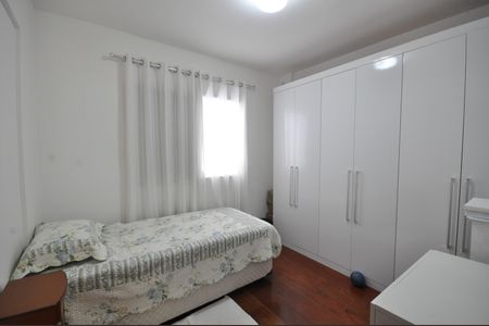 Apartamento à venda com 68m², 2 quartos e 1 vagaQuarto 2