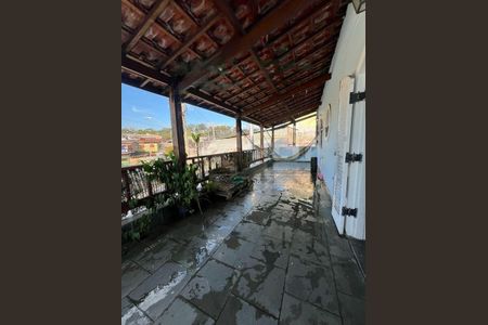 Casa à venda com 3 quartos, 278m² em Jardim Guanhembu, São Paulo