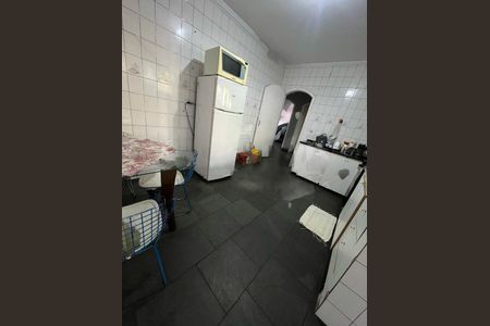 Casa à venda com 3 quartos, 278m² em Jardim Guanhembu, São Paulo