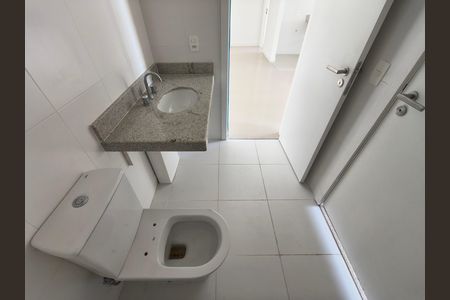 Apartamento à venda com 88m², 2 quartos e 1 vaga Apartamento à venda com 88m², 2 quartos e 1 vagaBanheiro Social