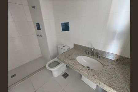 Banheiro Social de apartamento à venda com 2 quartos, 88m² em Camorim, Rio de Janeiro