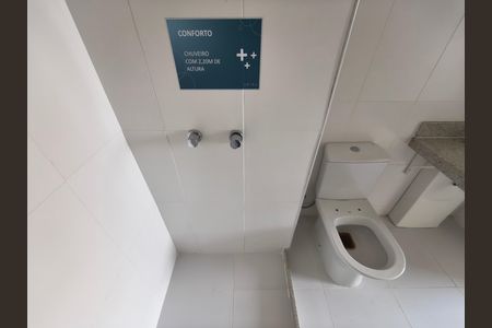 Apartamento à venda com 88m², 2 quartos e 1 vaga Apartamento à venda com 88m², 2 quartos e 1 vagaBanheiro Suite 1