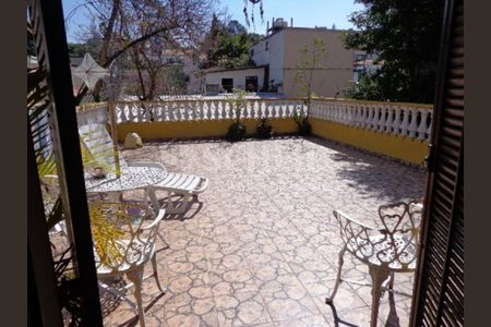 Casa à venda com 350m², 5 quartos e 3 vagas