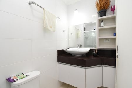 Casa para alugar com 370m², 3 quartos e 4 vagasBanheiro 2