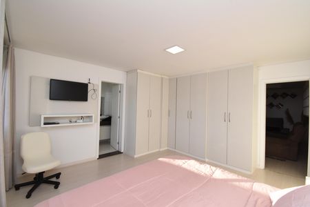Casa para alugar com 370m², 3 quartos e 4 vagasSuíte 3