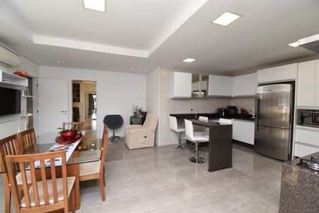 Casa para alugar com 370m², 3 quartos e 4 vagasSala/Cozinha