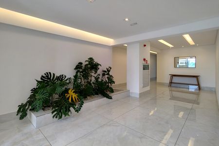 Apartamento para alugar com 79m², 2 quartos e 1 vaga Apartamento para alugar com 79m², 2 quartos e 1 vagaHall de entrada