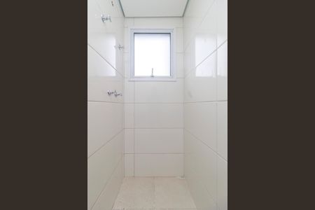 Apartamento à venda com 42m², 2 quartos e 1 vaga Apartamento à venda com 42m², 2 quartos e 1 vagaBanheiro