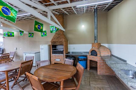 Apartamento à venda com 48m², 2 quartos e 1 vaga Apartamento à venda com 48m², 2 quartos e 1 vagaÁrea comum - Churrasqueira