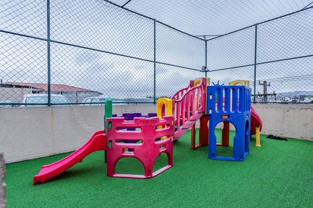 Apartamento à venda com 48m², 2 quartos e 1 vaga Apartamento à venda com 48m², 2 quartos e 1 vagaÁrea comum - Playground