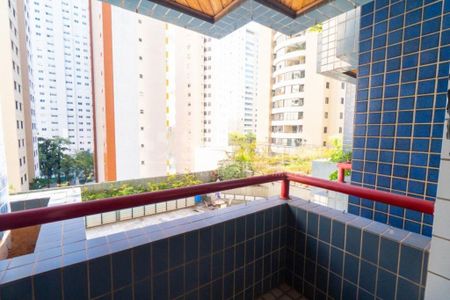 Apartamento à venda com 72m², 2 quartos e 1 vaga