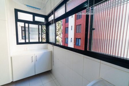 Apartamento à venda com 72m², 2 quartos e 1 vaga