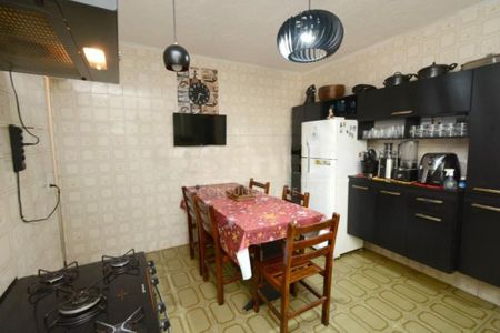 Casa à venda com 3 quartos, 90m² em Jardim Santa Francisca Cabrini, São Paulo