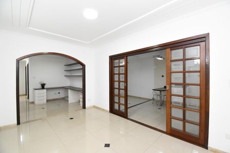 Casa para alugar com 370m², 7 quartos e 4 vagasSala