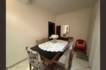 Casa à venda com 3 quartos, 85m² em Estrela Dalva, Contagem