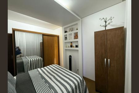 Casa à venda com 3 quartos, 85m² em Estrela Dalva, Contagem