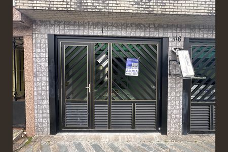 Casa para alugar com 93m², 3 quartos e 1 vaga Casa para alugar com 93m², 3 quartos e 1 vagaFachada