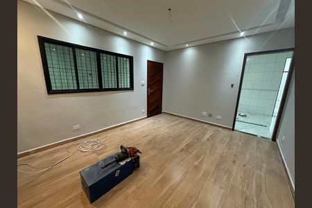 Sala de casa para alugar com 3 quartos, 93m² em Jardim Independencia, São Vicente