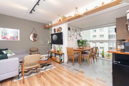 Apartamento à venda com 2 quartos, 76m² em Vila Suzana, São Paulo