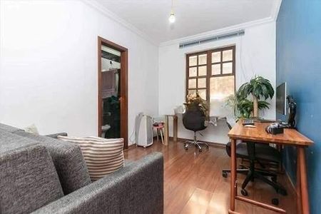 Casa à venda com 293m², 3 quartos e 4 vagas