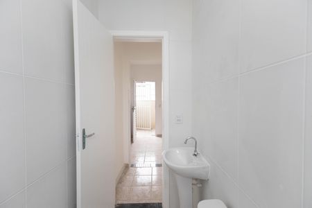 Casa para alugar com 40m², 1 quarto e sem vaga Casa para alugar com 40m², 1 quarto e sem vagaBanheiro