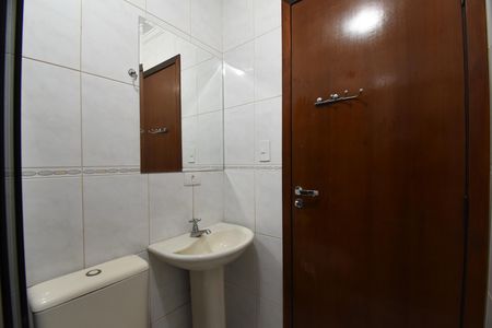 Casa para alugar com 370m², 3 quartos e 4 vagasBanheiro