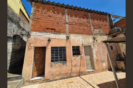 Casa à venda com 100m², 2 quartos e 4 vagas