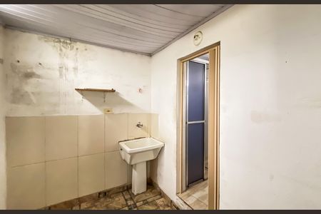 Área de Serviço de casa para alugar com 2 quartos, 69m² em Vila Paranagua, São Paulo