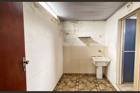 Área de Serviço de casa para alugar com 2 quartos, 69m² em Vila Paranagua, São Paulo