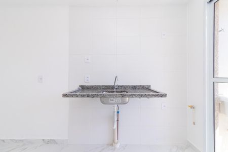 Cozinha de apartamento para alugar com 2 quartos, 40m² em Vila Ré, São Paulo