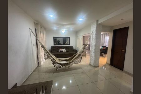 Casa à venda com 5 quartos, 450m² em Campo Grande, Rio de Janeiro