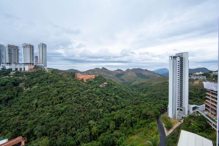 VISTA de apartamento para alugar com 4 quartos, 242m² em Vale do Sereno, Nova Lima