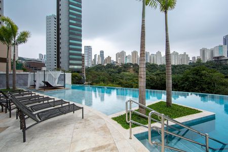 Apartamento para alugar com 242m², 4 quartos e 5 vagas Apartamento para alugar com 242m², 4 quartos e 5 vagasPISCINA