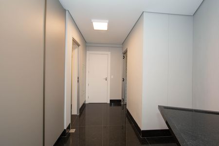Apartamento para alugar com 242m², 4 quartos e 5 vagas Apartamento para alugar com 242m², 4 quartos e 5 vagasAREA DE SERVICO
